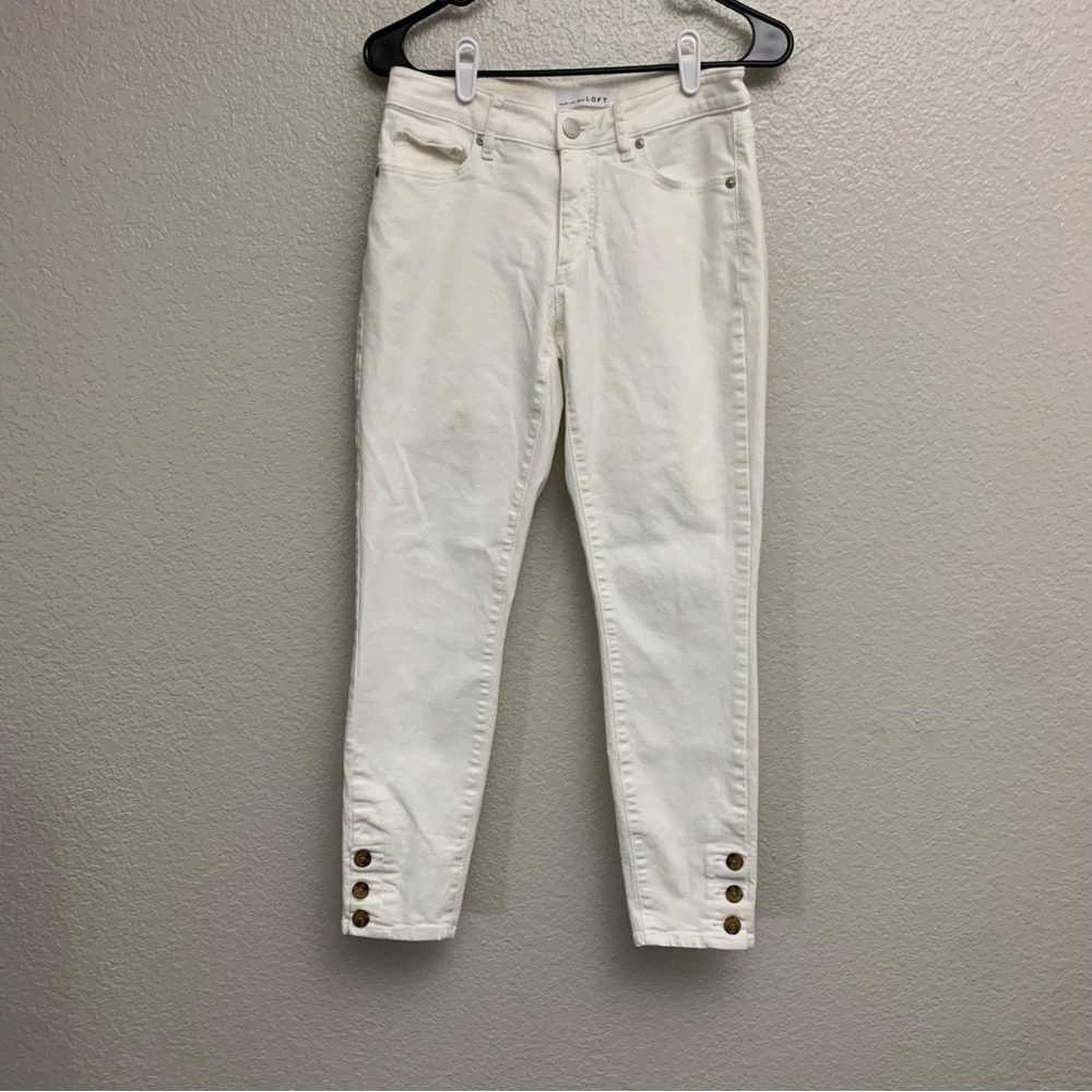 Loft Women’s White Mid Rise Skinny Jeans with Button Ankle Cuffs‎ ~Size 27